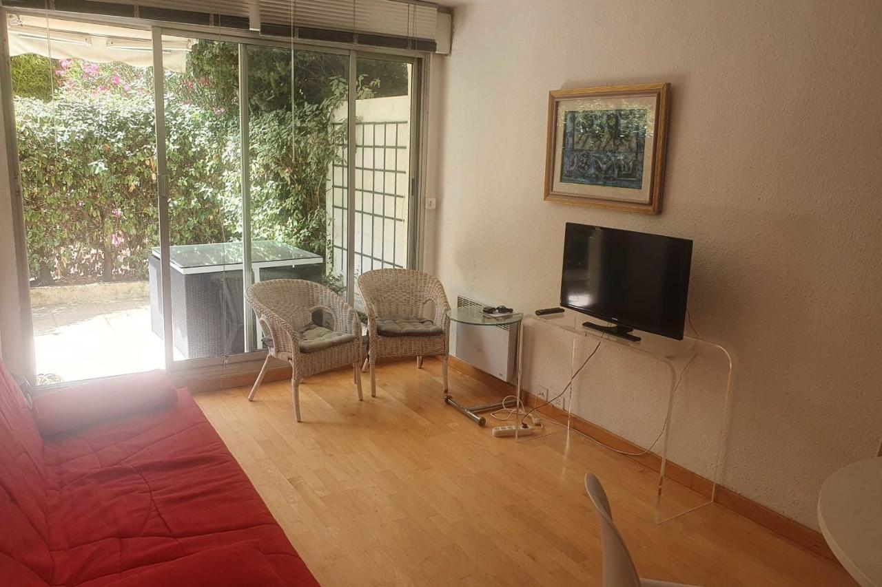 Charming 42M With Terrace In The City Center 圣特罗佩 外观 照片